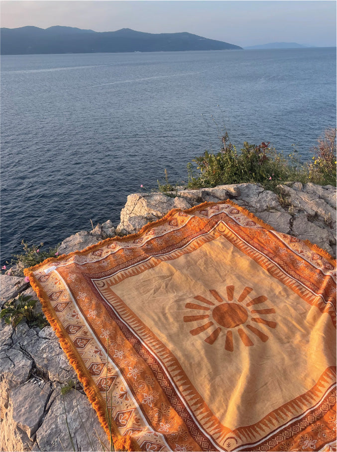 The Solstice Rug – The Sunday Coast