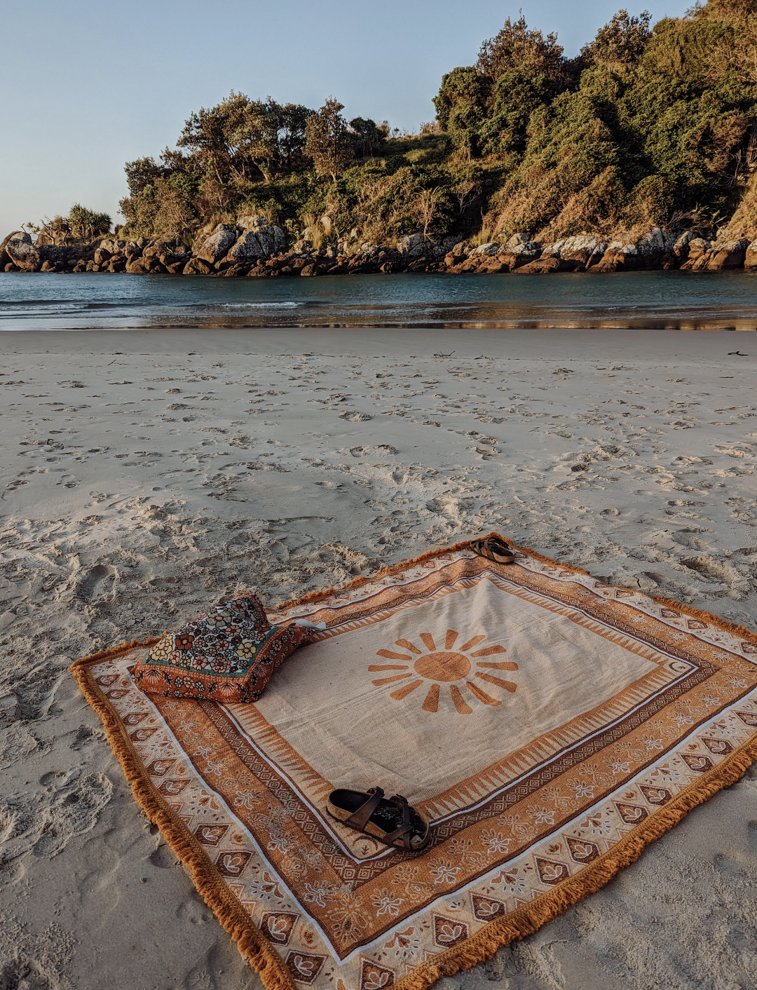 The Solstice Rug – The Sunday Coast